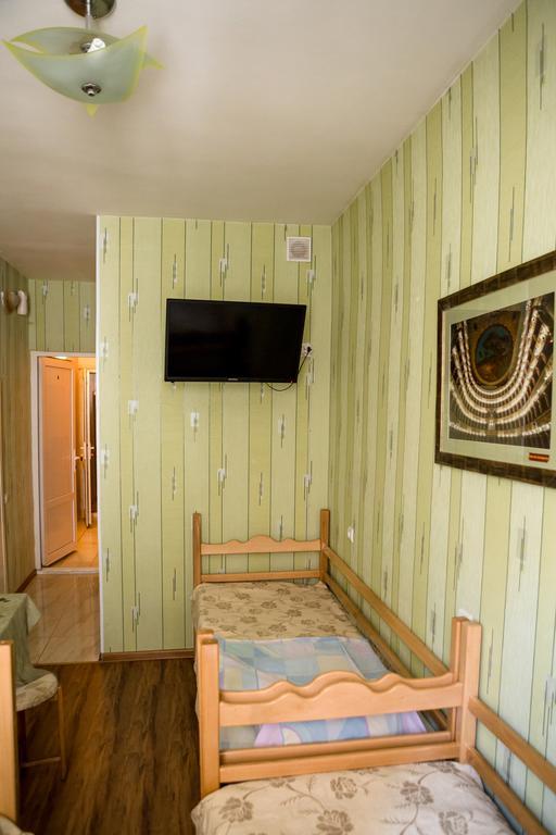 Hotel Mini เยเรวาน ภายนอก รูปภาพ