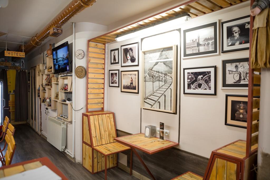 Hotel Mini เยเรวาน ภายนอก รูปภาพ